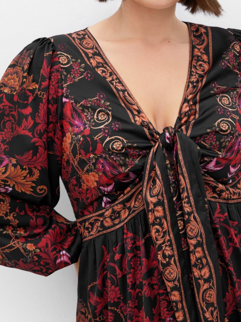 City Chic Ivanna Ruby Maxi Dress Puff Sleeve Cutout V Neck Size 16 NWT - Picture 2 of 4